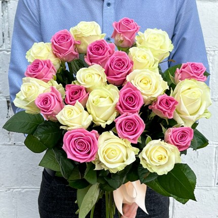 Букет из белых и розовых роз - купить с доставкой в по Шадринску